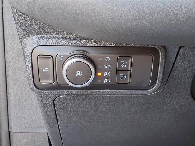 New 2026 Ford Explorer Active w/ Active Comfort Package image 9