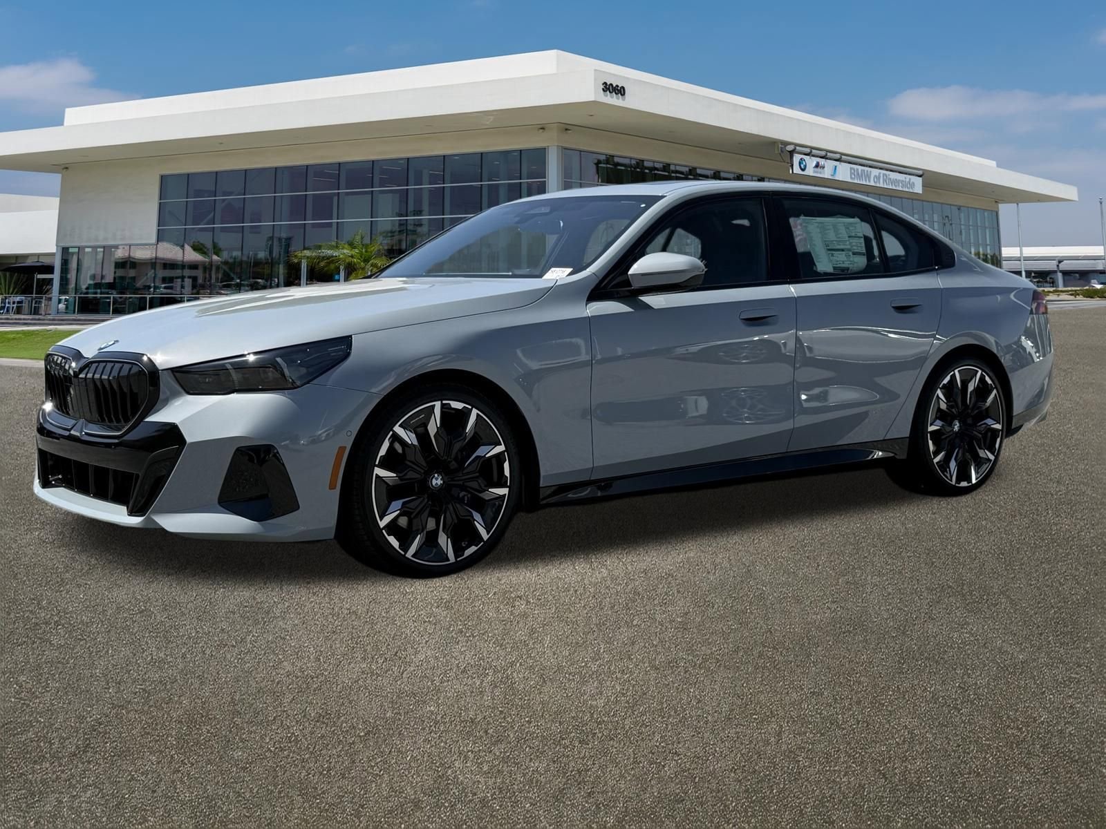 New 2026 BMW 540i xDrive w/ M Sport Package AWD/4WD image 5