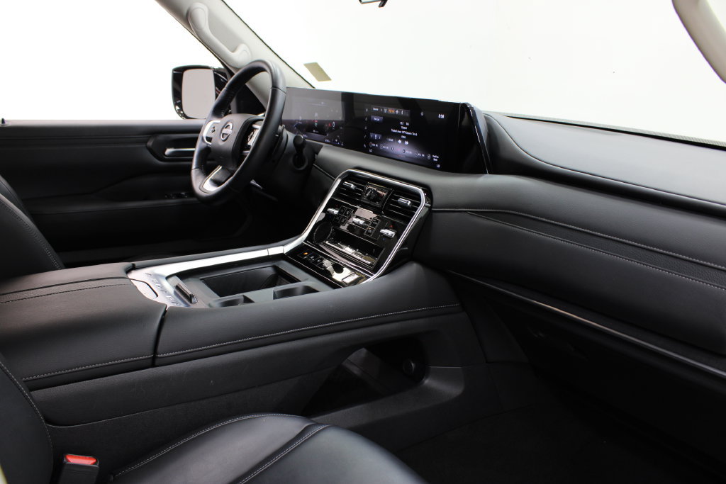 Used 2025 Nissan Armada SV RWD image 23