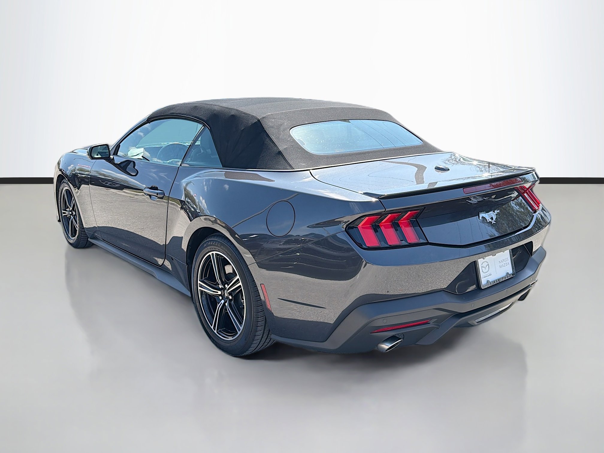 Used 2024 Ford Mustang Premium image 5