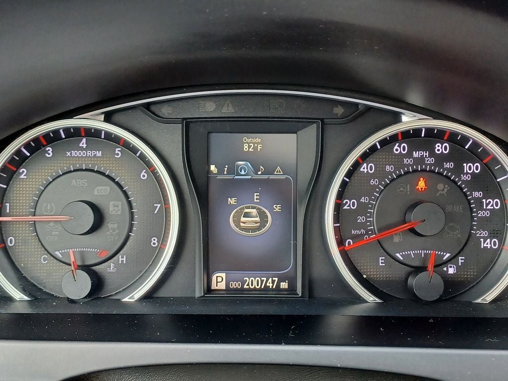 Used 2016 Toyota Camry SE w/ Moonroof Package FWD image 14