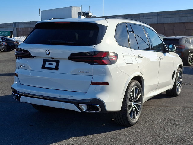 New 2026 BMW X5 xDrive40i w/ M Sport Package image 4