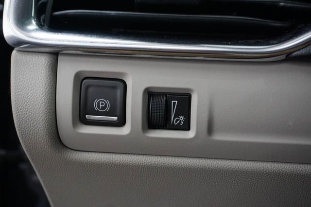 Used 2023 Cadillac XT4 Premium Luxury w/ Cold Weather Package image 23