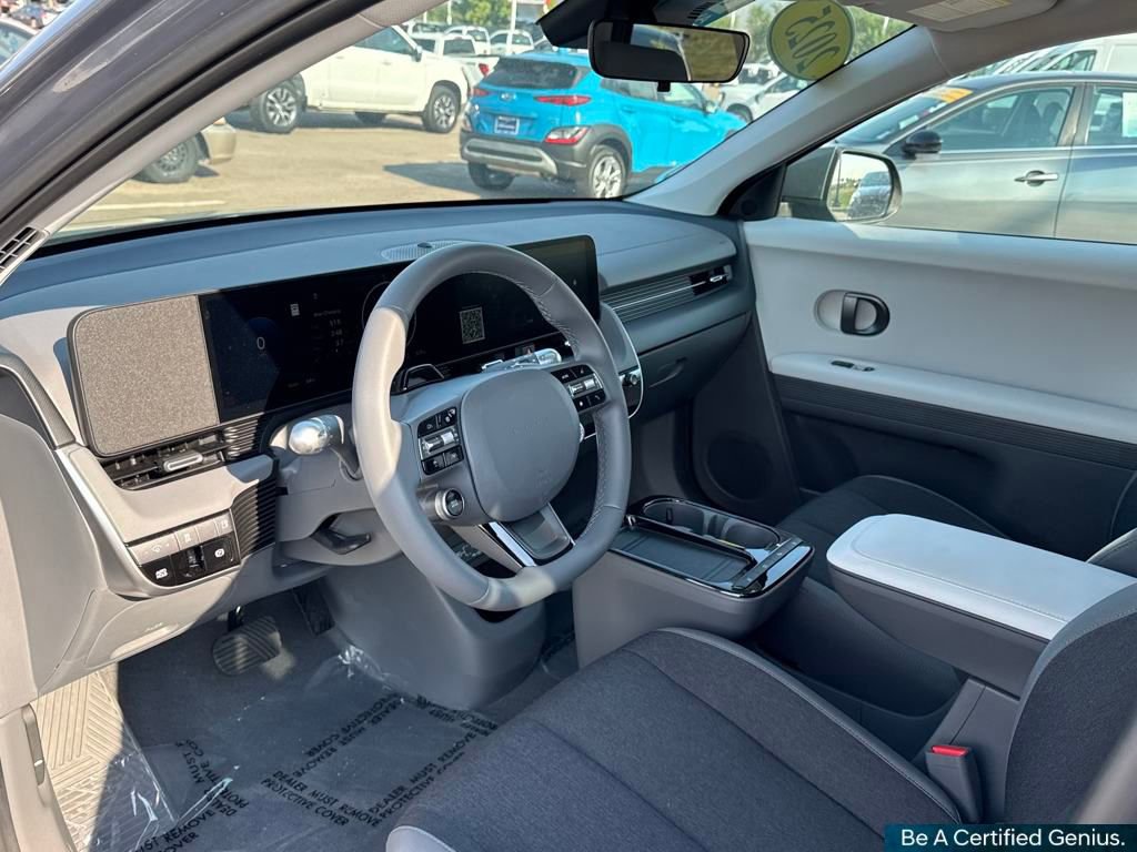 Used 2025 Hyundai Ioniq 5 SE image 31