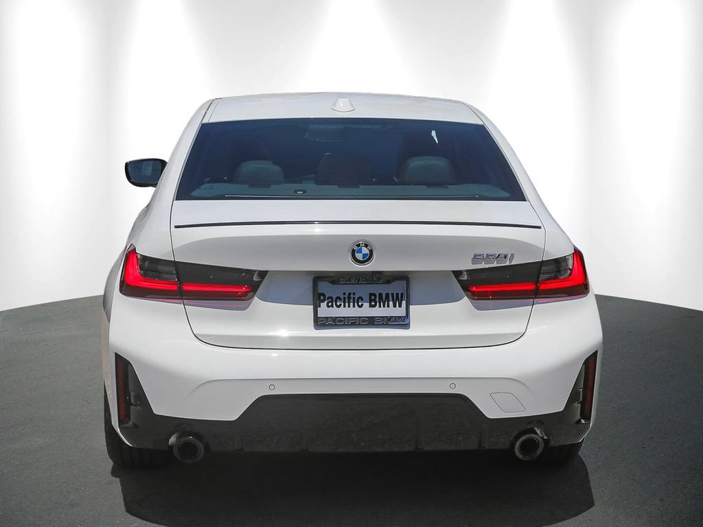 New 2026 BMW 330i Sedan w/ M Sport Package RWD image 5