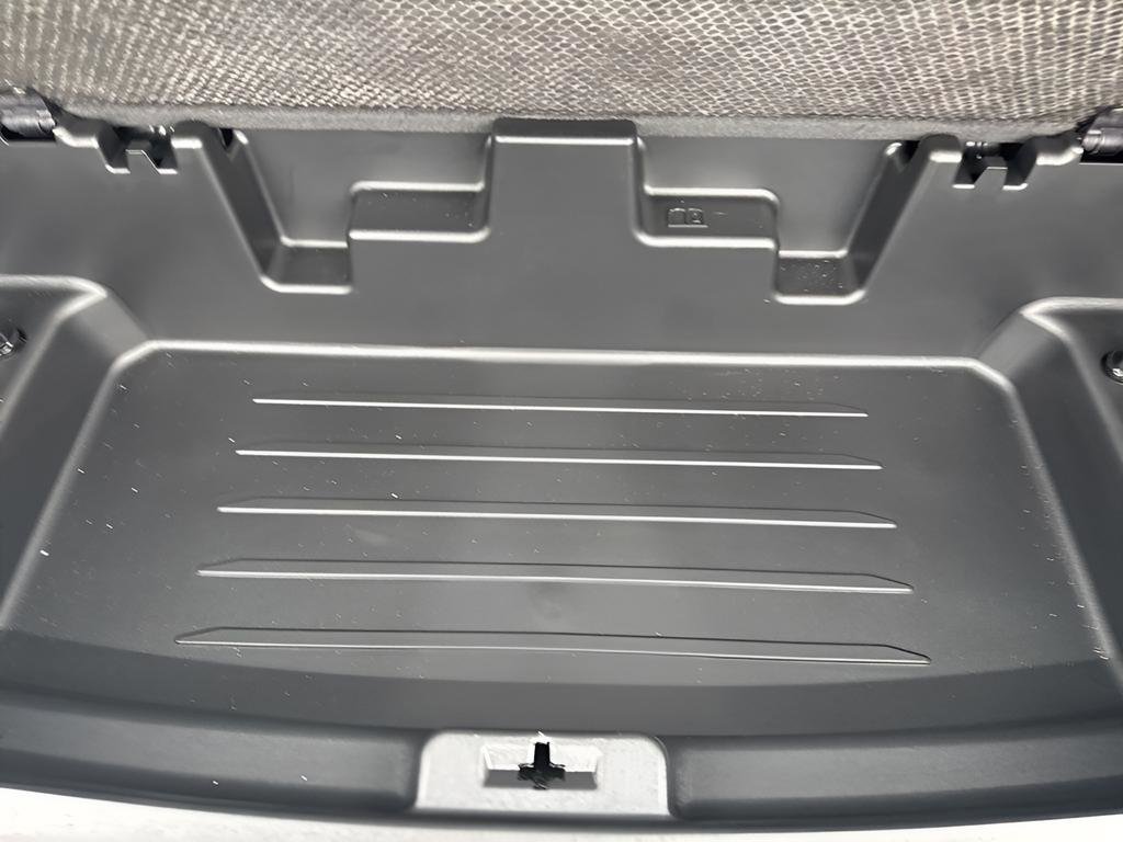 Used 2025 Buick Enclave Preferred image 39