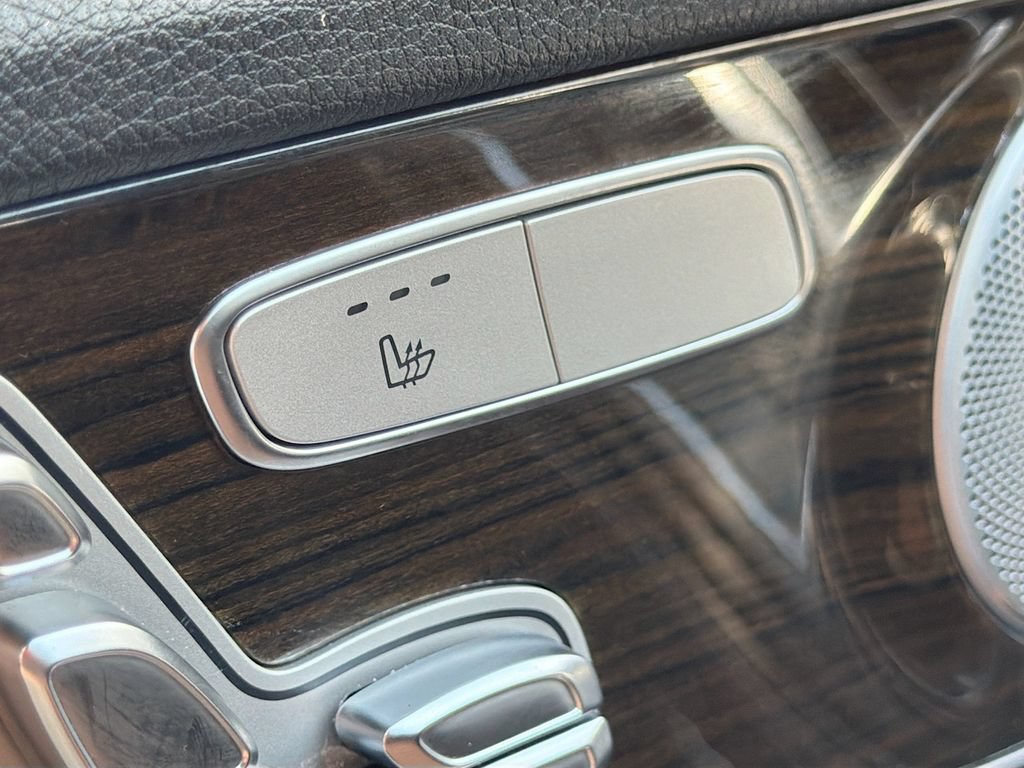 Used 2018 Mercedes-Benz C 300 4MATIC Sedan image 23