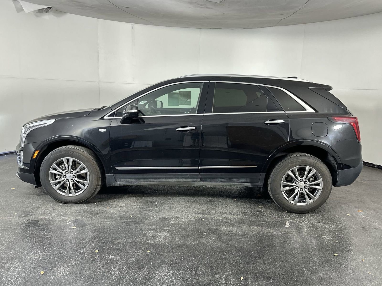 Used 2023 Cadillac XT5 Premium Luxury image 5