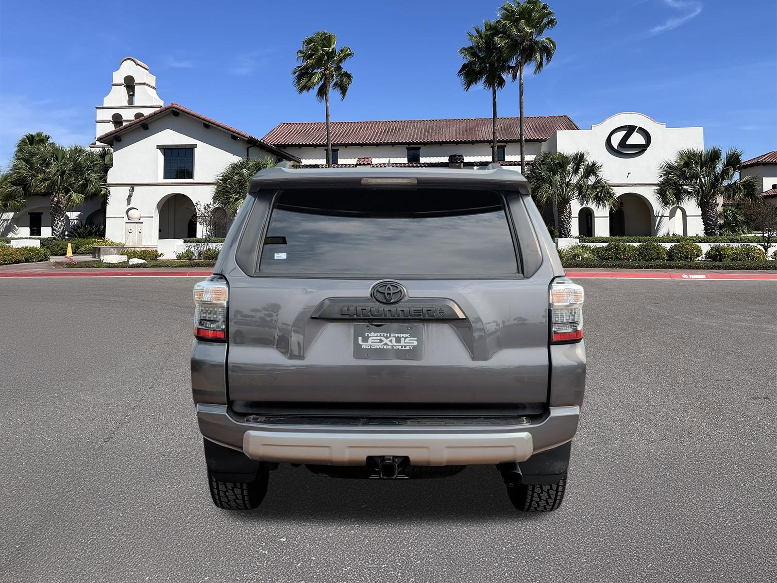 Used 2023 Toyota 4Runner TRD Off-Road Premium image 3