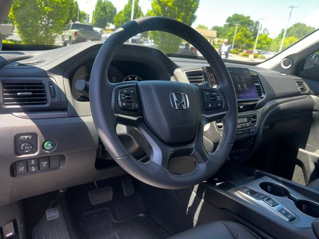 Certified 2025 Honda Ridgeline RTL image 19