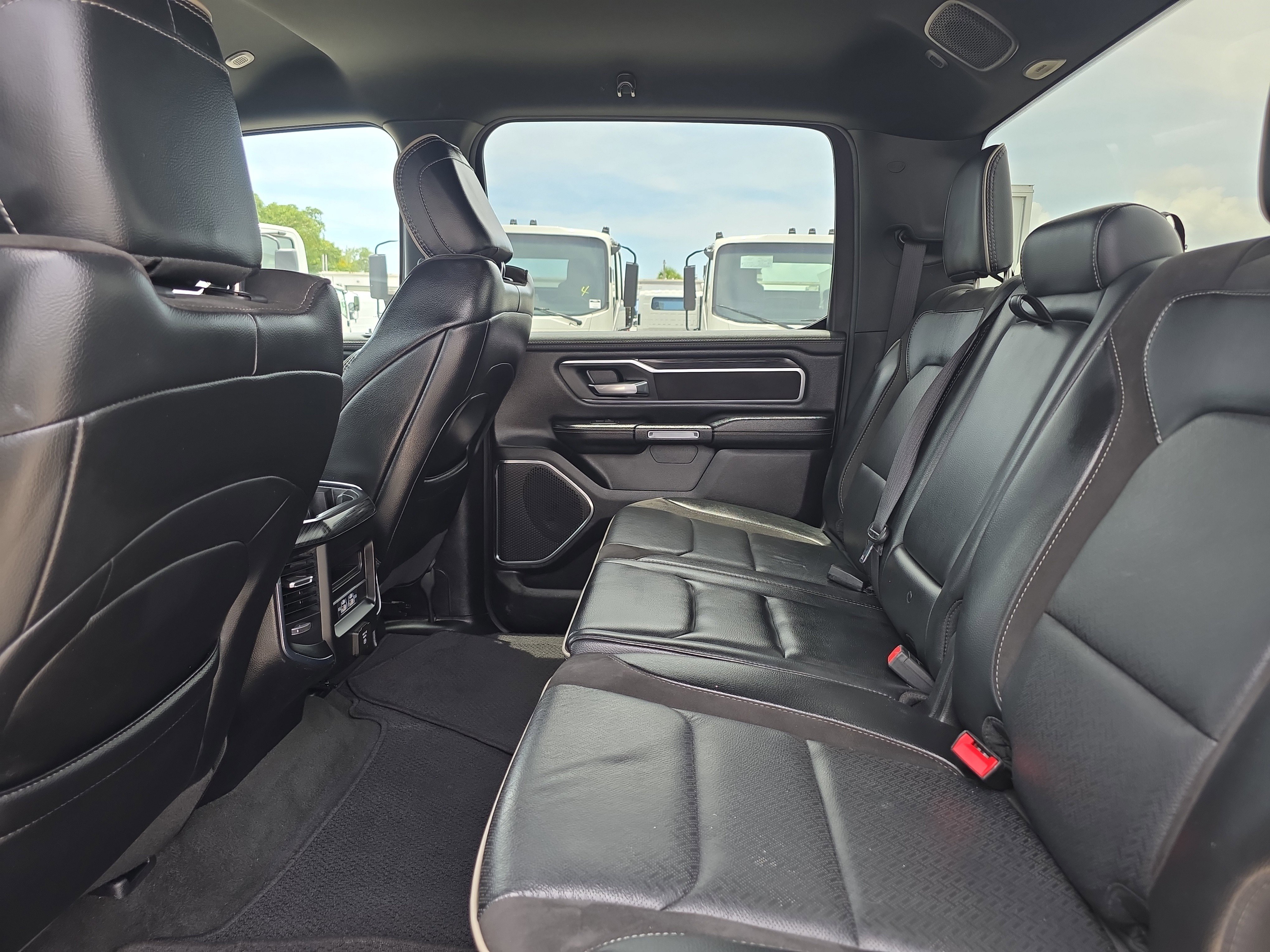 Used 2024 RAM 1500 Laramie RWD image 15