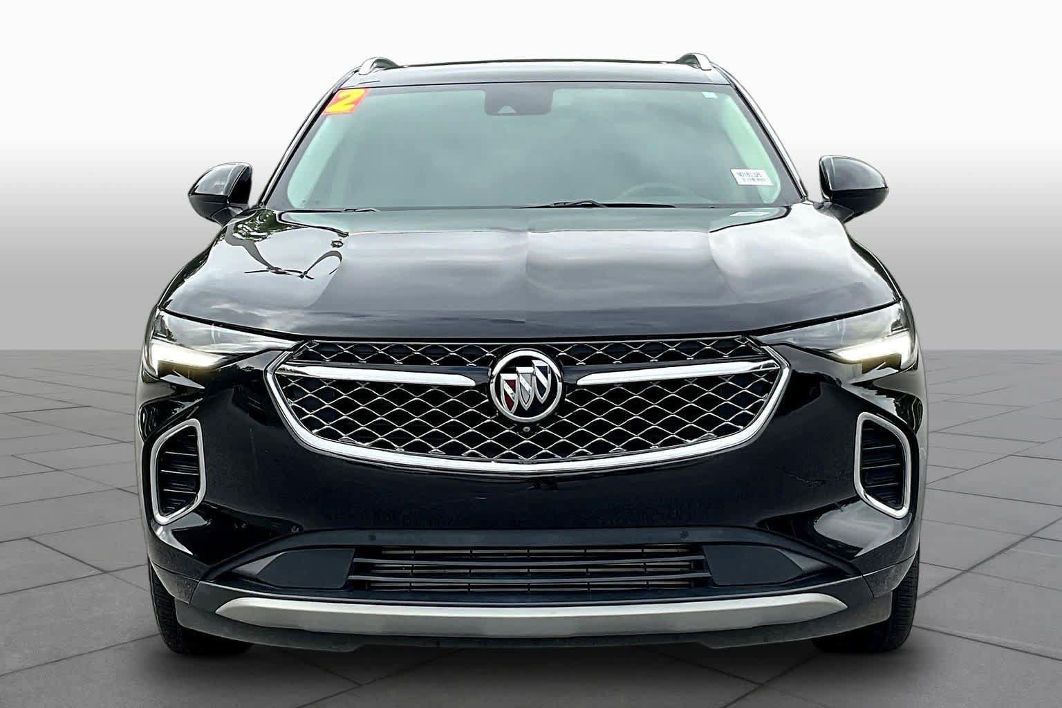 Used 2022 Buick Envision Avenir w/ Technology Package II FWD image 7