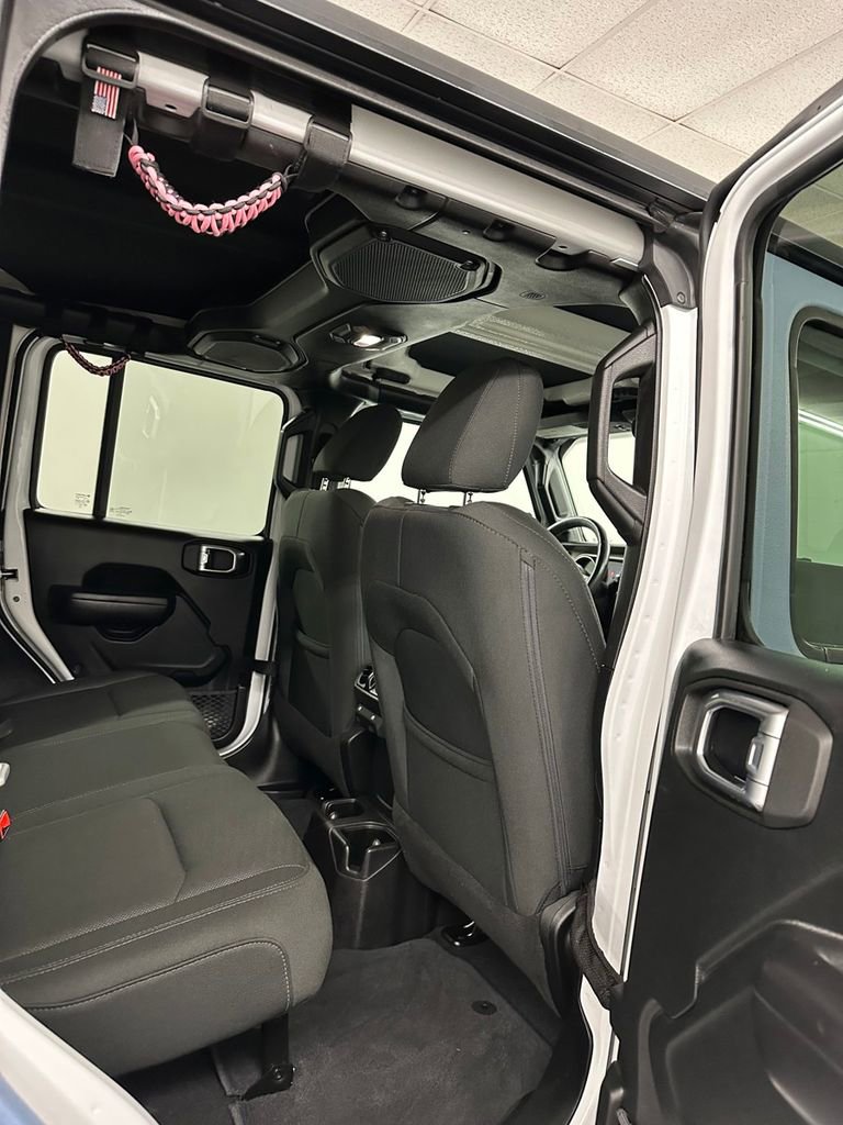 Used 2018 Jeep Wrangler Unlimited Sport S image 28