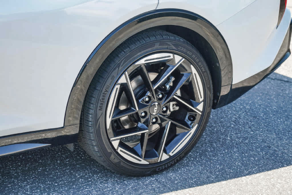 Certified 2025 Kia K4 GT-Line w/ GT-Line Premium Package FWD image 10