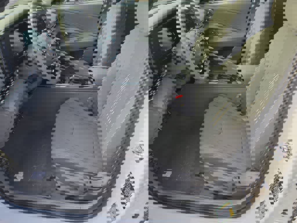 New 2026 Hyundai Elantra Sport FWD image 15