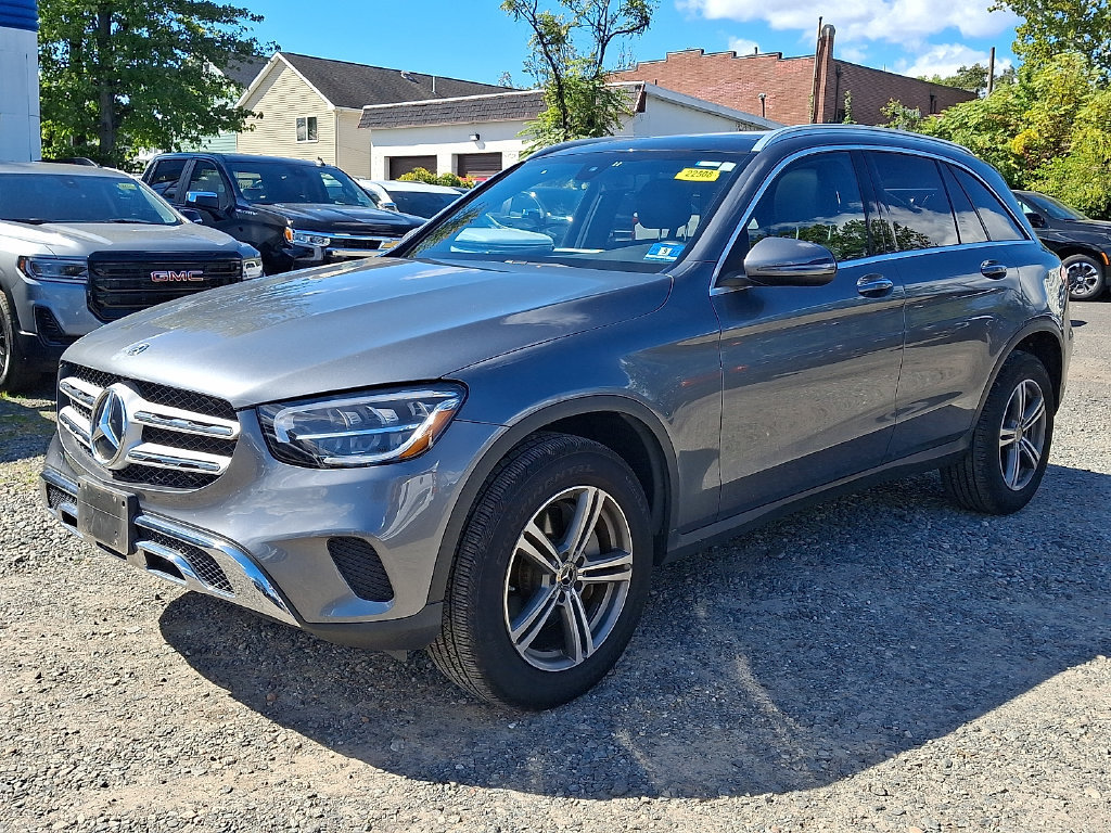 Used 2020 Mercedes-Benz GLC 300 4MATIC image 3