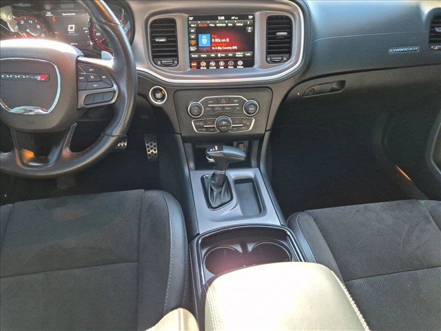 Used 2022 Dodge Charger R/T w/ Plus Group RWD image 17