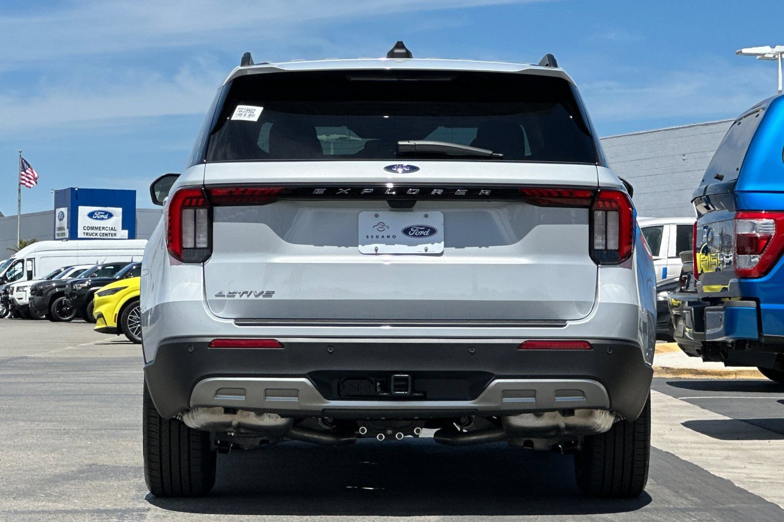 New 2026 Ford Explorer Active w/ Active Comfort Package RWD image 4