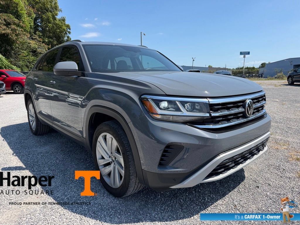 Used 2023 Volkswagen Atlas Cross Sport SE w/ Panoramic Sunroof Package FWD image 7