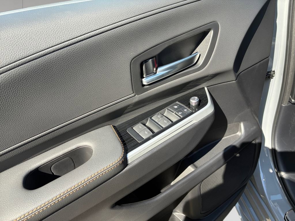 New 2026 Toyota Sienna XLE Woodland Edition AWD/4WD image 11