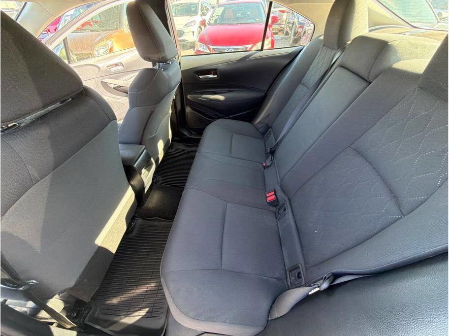 Used 2020 Toyota Corolla LE image 16