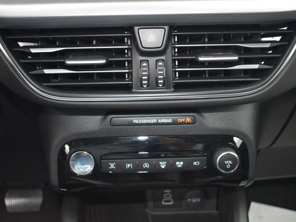 Used 2024 Ford Escape Platinum image 32