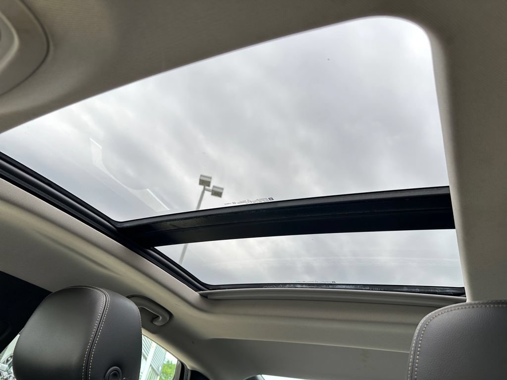 Used 2015 Chevrolet Impala LTZ FWD image 34