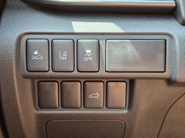 New 2025 Mitsubishi Eclipse Cross Black Edition image 19