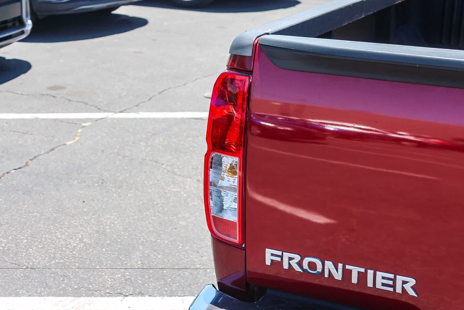 Used 2017 Nissan Frontier SV RWD image 7