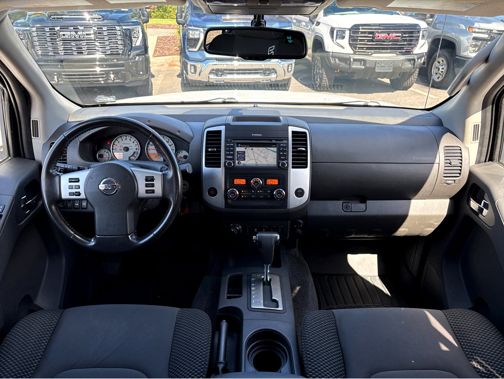 Used 2018 Nissan Frontier PRO-4X image 4