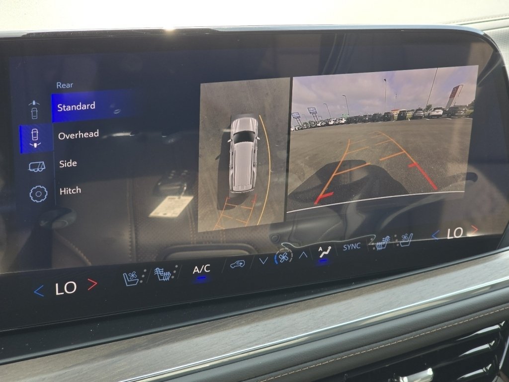 New 2026 Chevrolet Suburban High Country AWD/4WD image 4