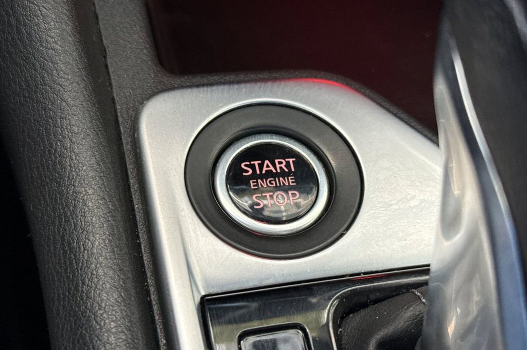 Used 2024 Nissan Sentra SV FWD image 29