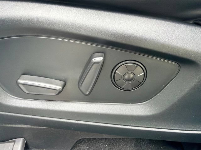 Used 2021 Ford Explorer Platinum w/ Equipment Group 601A AWD/4WD image 32
