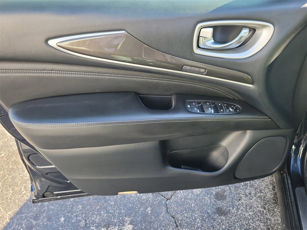 Used 2020 INFINITI QX60 Signature Edition image 14