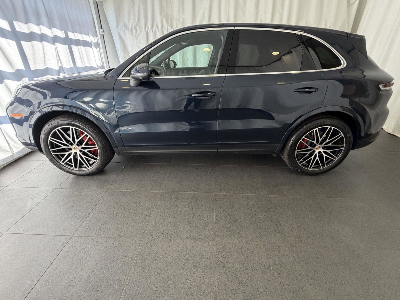 Certified 2025 Porsche Cayenne S image 2