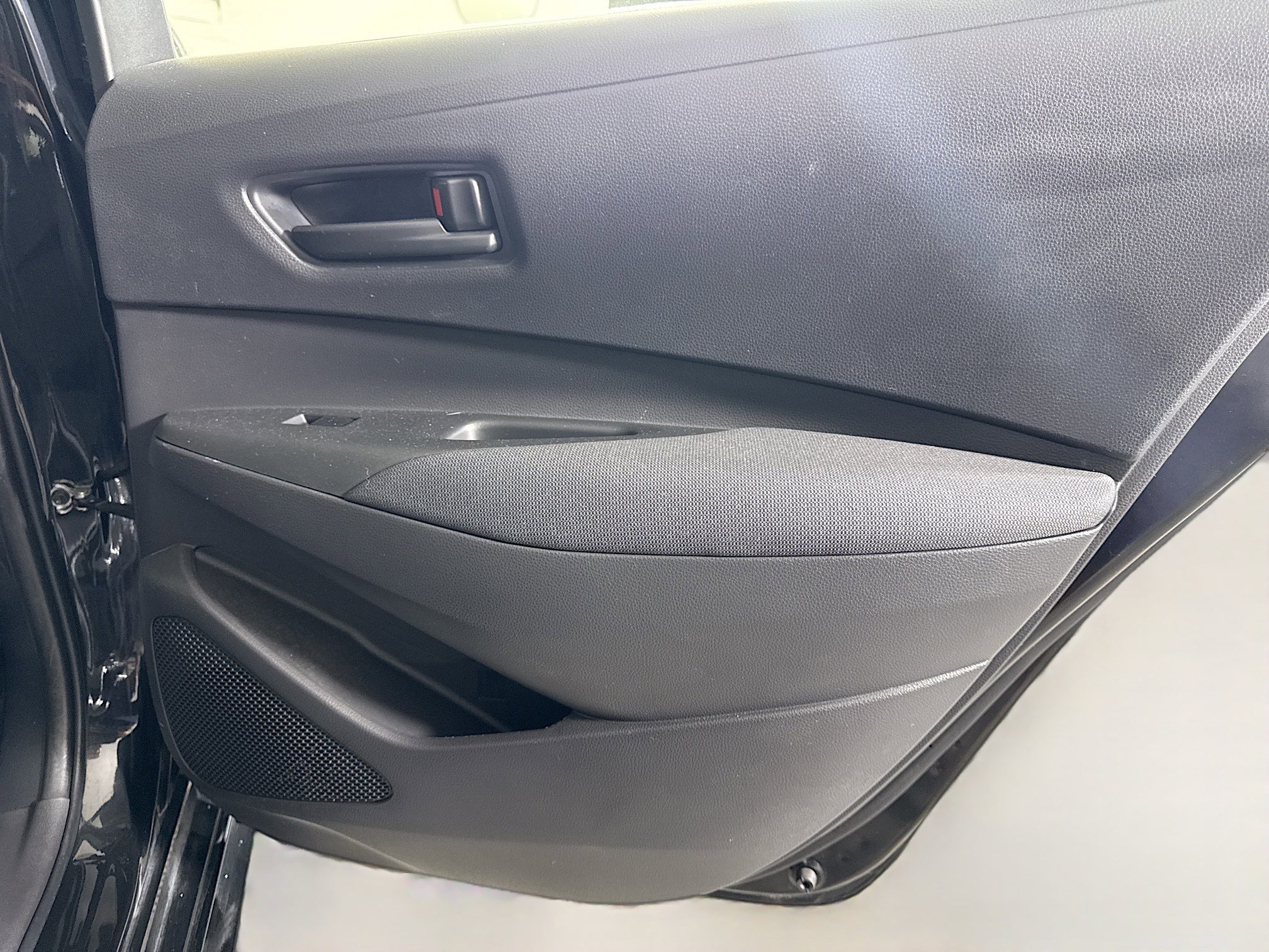 Used 2022 Toyota Corolla LE FWD image 27