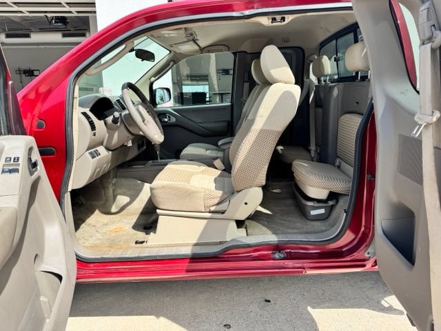 Used 2011 Nissan Frontier SV RWD image 10