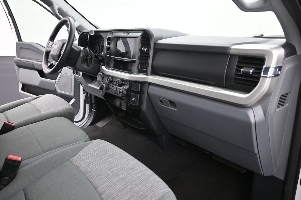 Certified 2025 Ford F250 XLT AWD/4WD image 12