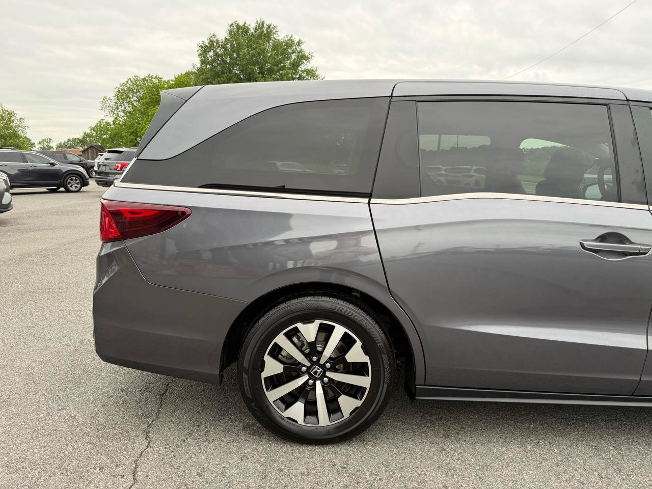 Used 2025 Honda Odyssey EX-L image 47