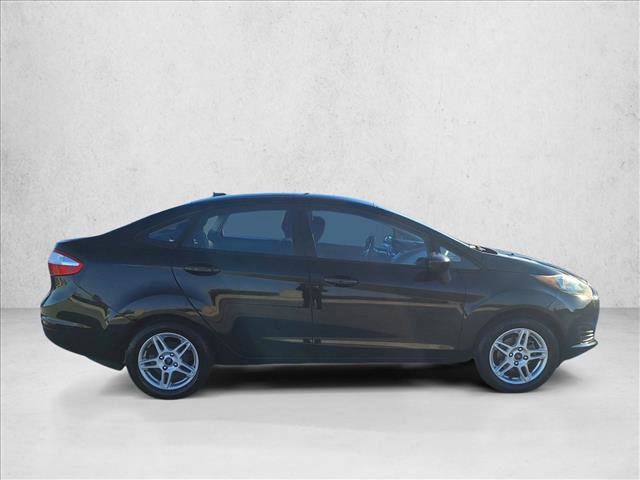 Used 2019 Ford Fiesta SE image 4