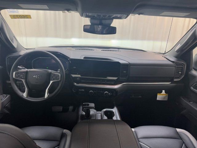 New 2026 Chevrolet Silverado 1500 RST w/ Dark Appearance Package AWD/4WD image 32