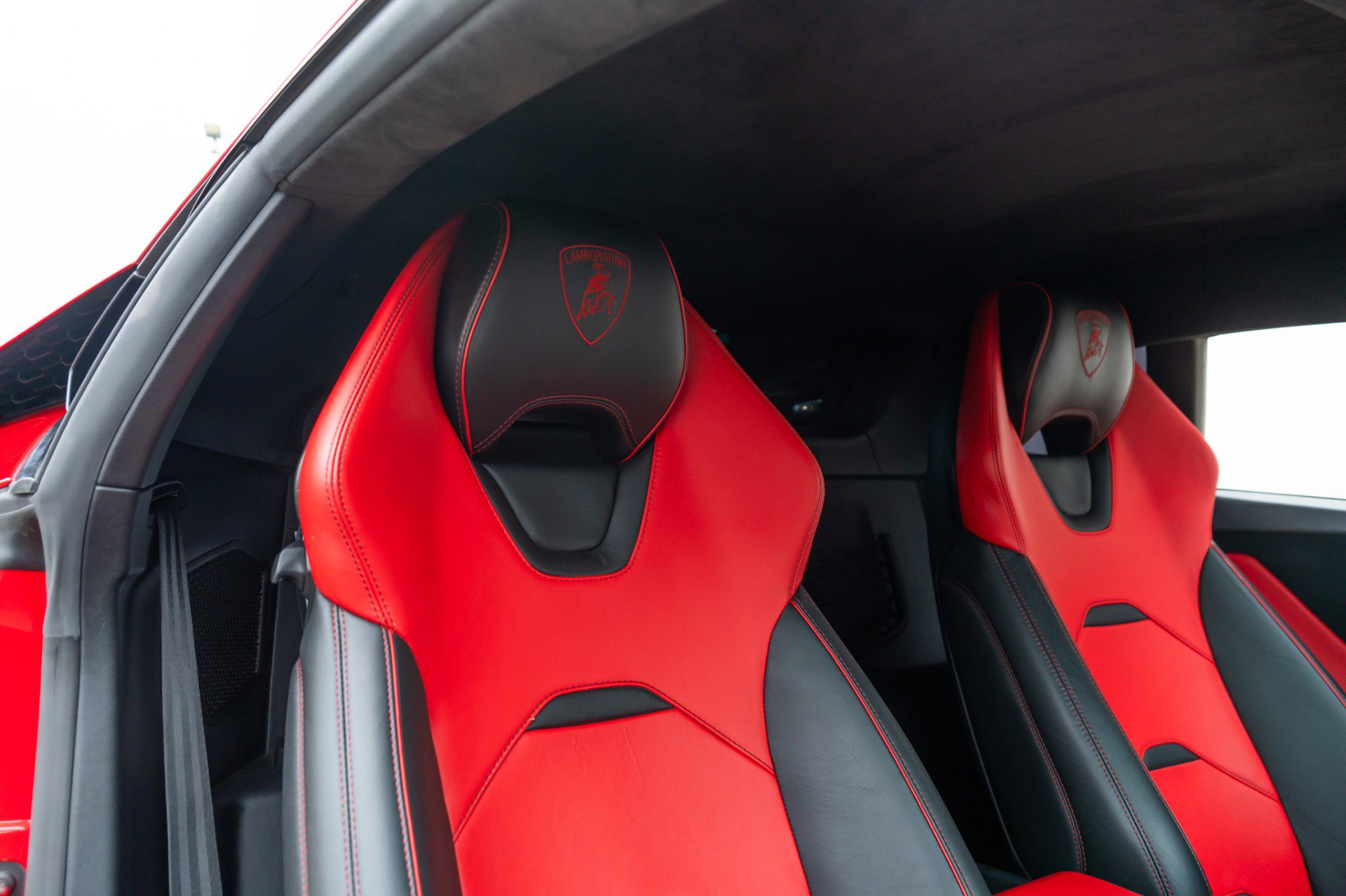 Used 2021 Lamborghini Huracan EVO RWD image 26
