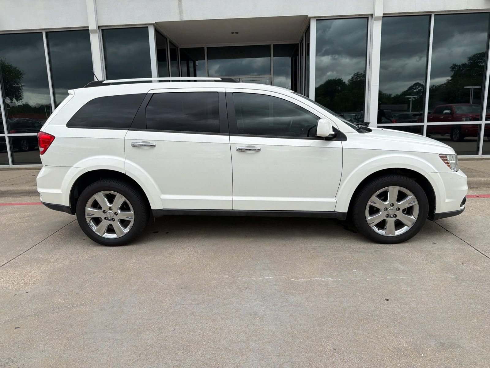 Used 2012 Dodge Journey Crew w/ Flexible Seating Group FWD image 3