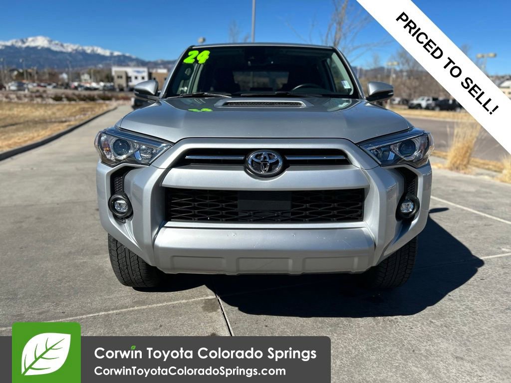 Used 2024 Toyota 4Runner TRD Off-Road Premium AWD/4WD image 2