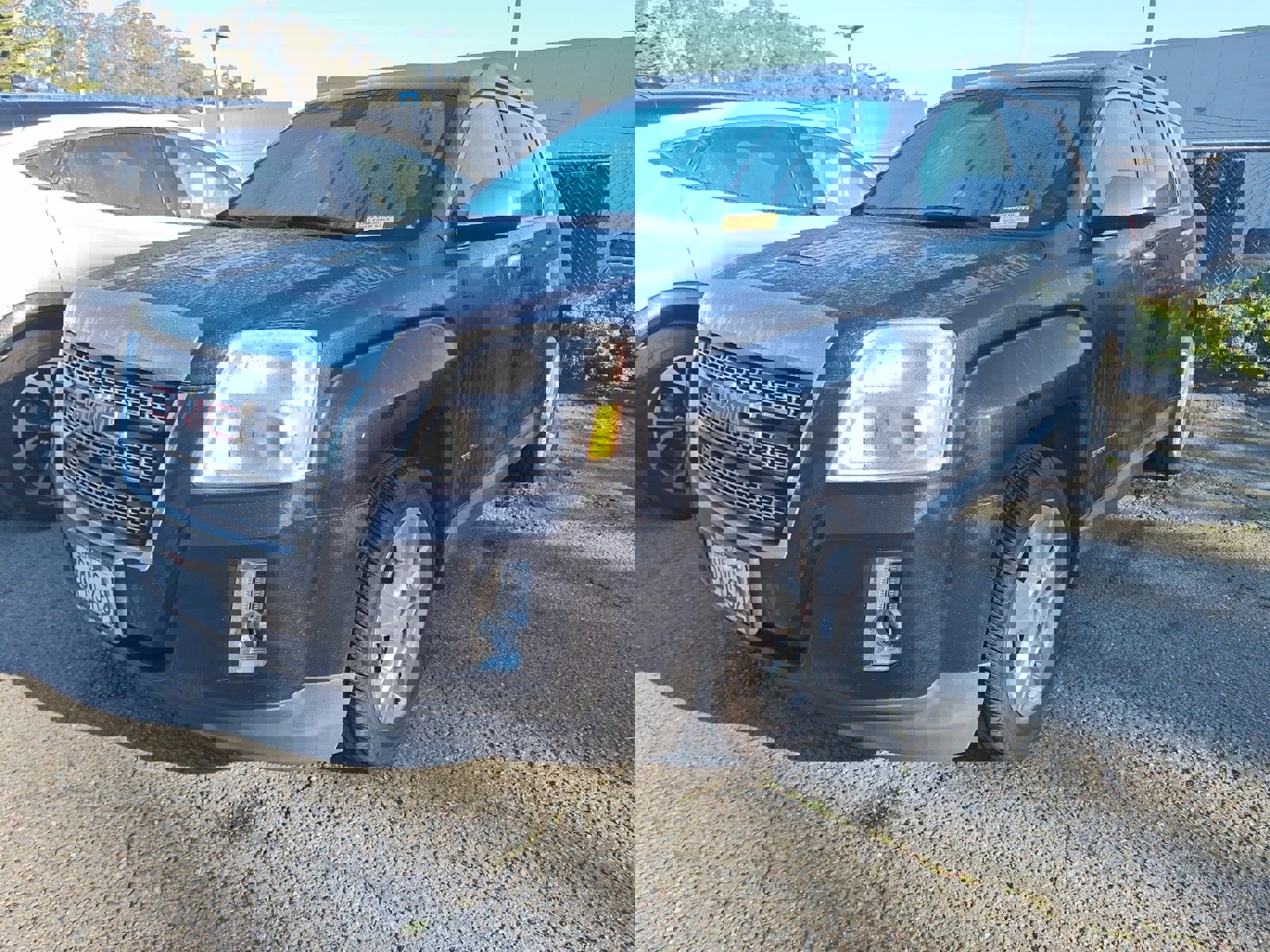 Used 2015 GMC Terrain SLT w/ Chrome Edition image 3