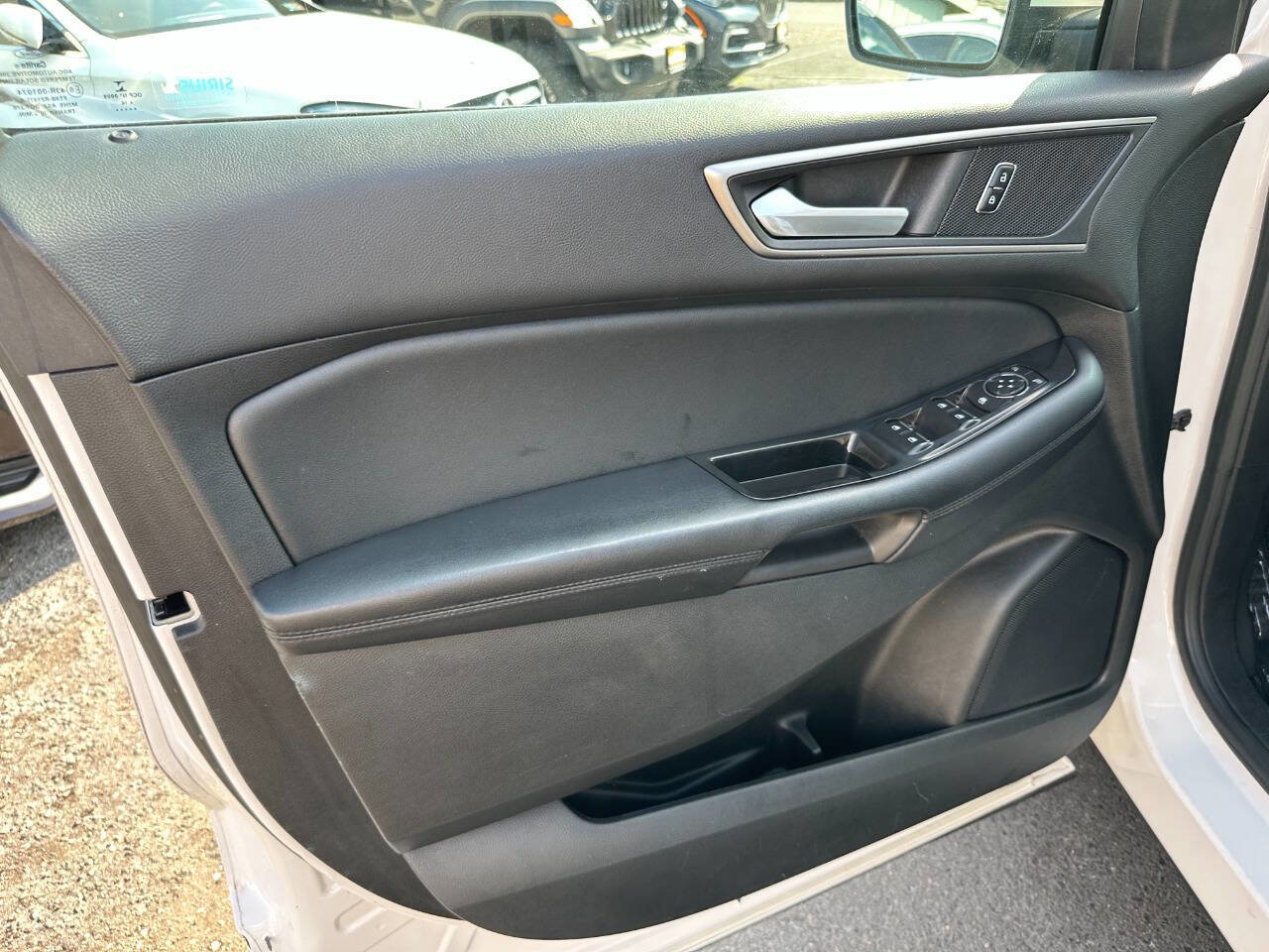Used 2016 Ford Edge SEL w/ Equipment Group 201A AWD/4WD image 10