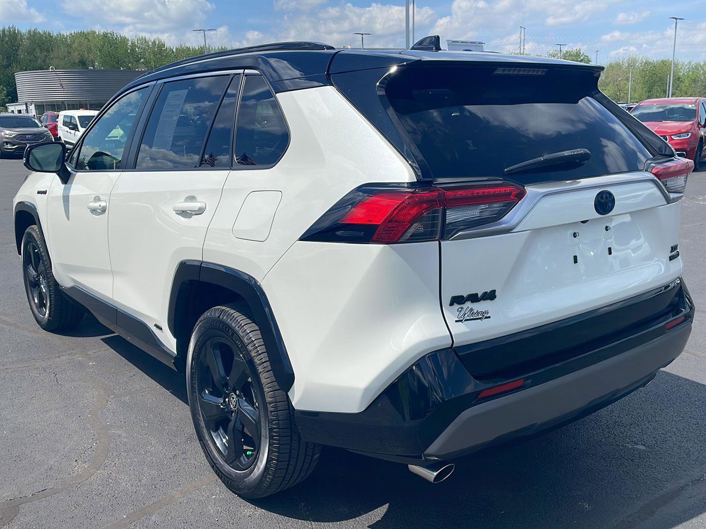 Used 2020 Toyota RAV4 XSE w/ XSE Grade Weather Package AWD/4WD image 3