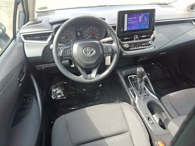 Used 2025 Toyota Corolla LE FWD image 11