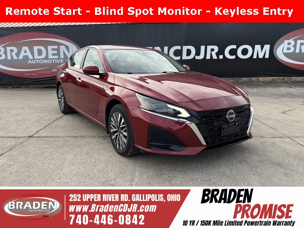 Used 2023 Nissan Altima 2.5 SV image 1