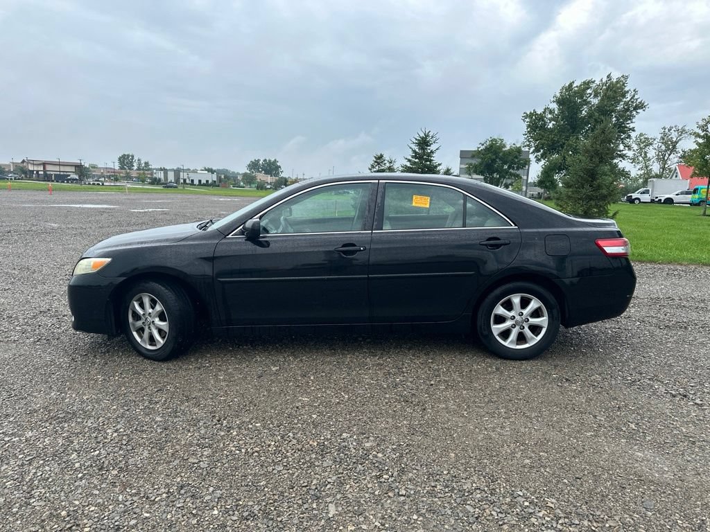 Used 2010 Toyota Camry LE FWD image 6